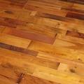 Parquet in castagno da vasi vinari